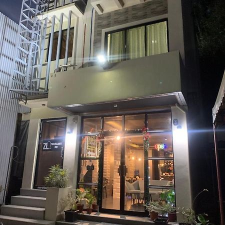 Zl Travelers Inn Batuan Exterior foto
